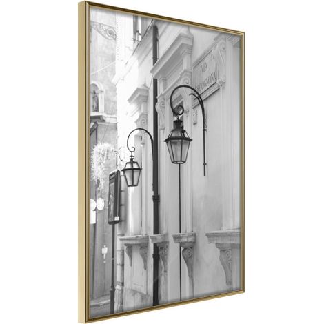Affiche Murale Encadrée "Old Town's Charm" 30 x 42 cm Or