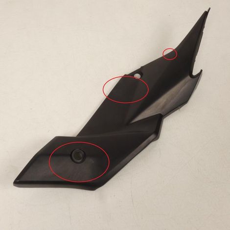 [PRODUIT D'OCCASION] Cache latéral gauche origine pour moto Suzuki GSR 750 2011 à 2016 (1/2)