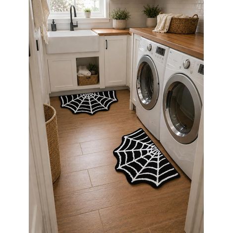 Lot de 2 tapis de bain motif toile d'araignée (31 x 20 po) – Lavable en machine, antidérapant, thème Halloween (1/5)