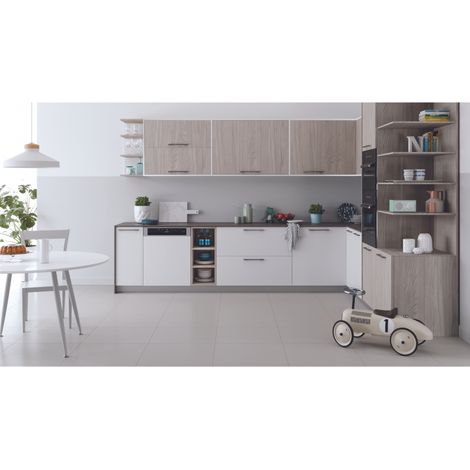 Lave-vaisselle pose libre Indesit DBC3C26X - ENCASTRABLE 60CM (1/4)
