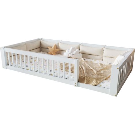 Lit plateforme 90x200 cm avec barrières latérales coussin intégré, lit enfant design sécurisé et confortable, structure bois tissu blanc (1/5)