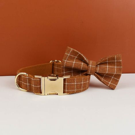 Collier pour chien à motif plaid avec nœud papillon - Taille L, Marron, Réglable, Fermeture Velcro et Boucle dorée (1/2)