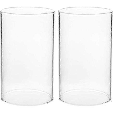 Un ensemble de deux manteaux de cheminée cylindriques en verre avec abat-jour cylindriques en verre. (1/5)