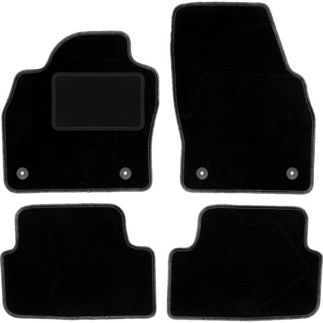 Tapis en velours noir pour Audi A1 II (GB) à hayon (2018-) (1/5)