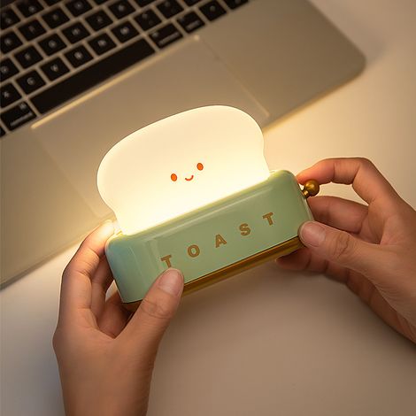 Lampe de pain grillé mignon dortoir décor veilleuse avec minuterie, pain mignon led lampe de sommeil de chevet de chambre portable et rechargeable--vert (1/3)