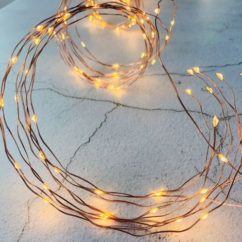 Guirlandes lumineusesGuirlandes lumineuses en cascade suspendues imperméables lumières solaires 200LEDS (1/2)