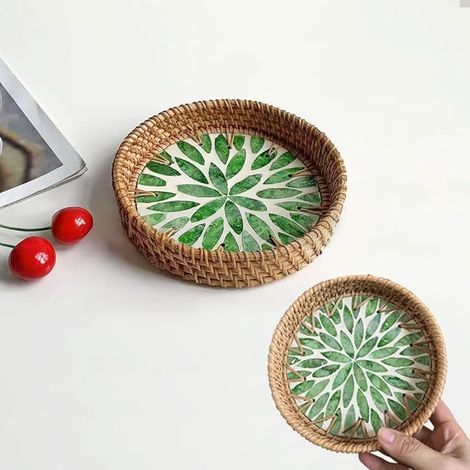 Plateau en rotin fait à la main, plateau rond décoratif en osier pour la décoration de la maison, plateau à bijoux, bol à clés, cadeau pour femme (Diamètre : 14 cm) (Vert) (1/5)