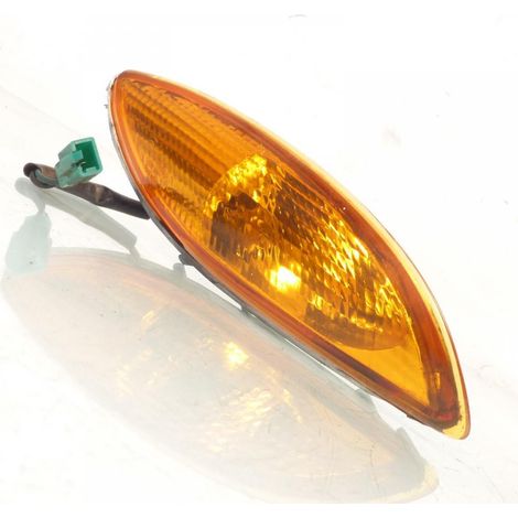 [PRODUIT D'OCCASION] Clignotant avant droit origine pour Yamaha 125 Cygnus 2000 à 2003 (1/2)