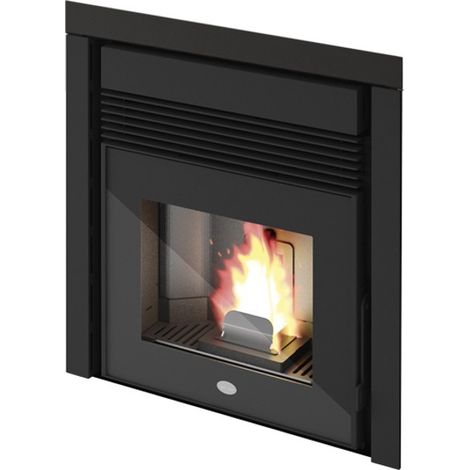 Punto Fuoco – Insert à granules ventilé 8.5 kW – Volume de chauffe 200 m3 – Ventilation frontale – Foyer en acier – Télécommande incluse