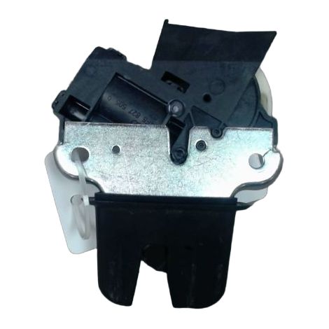 [PRODUIT D'OCCASION] Serrure Coffre Arriere AUDI A4 2004- ♻️ Ref Oe. 4f5827505d - Garantie à vie (1/3)