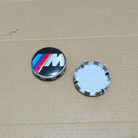 BMW Radnabenkappen (68 mm) – Aluminium-Radnabenkappen mit M-Logo für 1er- bis 6er-Reihe, X1- bis X6-Reihe, 320 GT, Auto-Radzubehör, 4er-Set – Mehrfarbig