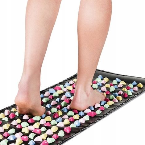 Esterilla de masaje y acupresión para pies QMED con púas (1/5)
