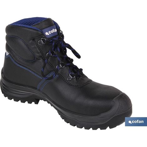 COFAN bota piel negro s3 modelo iskur t 47 , Botas de Seguridad S3-SRC, Modelo Iskur reflectantes. Son muy resistentes al agua. Cuentan con la puntera de carbono light. Tallas disp (1/2)