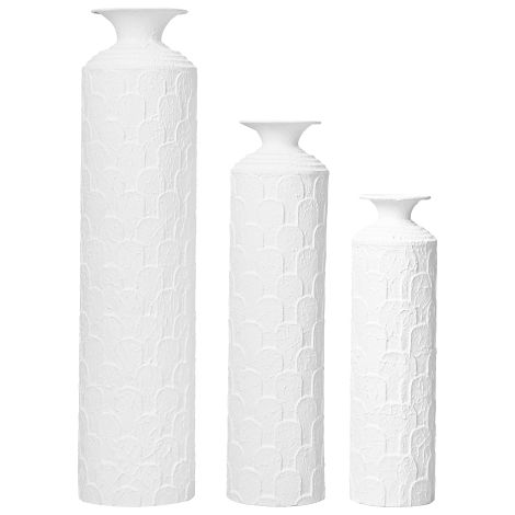Dekorative Metallvasen auf Ständern in Weiß, 3-teiliges handgefertigtes Set mit unterschiedlichen Höhen (50 cm, 65 cm, 85 cm), modernes Design mit dezenter Struktur, ideal für Wohnzimmer, Eingang oder