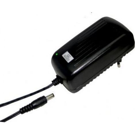 Alimentazione Fissa 15VDC 2A 30W 2A connettore 5,5x2,1mm