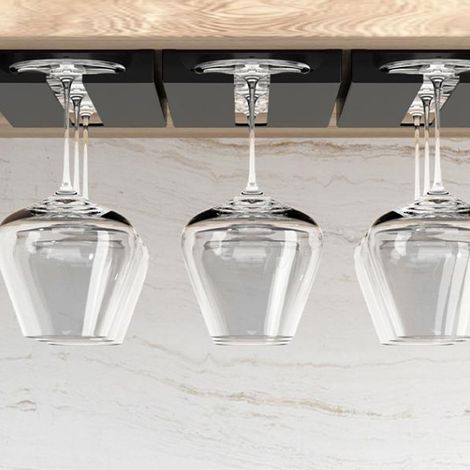 Porte-verres à vin créatif, support à verres suspendu, support en plastique pour verres à vin, porte-verres inversé pour armoire à vin, noir. (1/5)