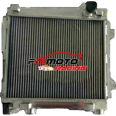 Radiatore in alluminio, dimensioni del nucleo 350 mm x 440 mm x 56 mm, dimensioni complessive 486 mm x 520 mm x 139 mm, diametro ingresso 40 mm, diametro uscita 36 mm, 3 file
