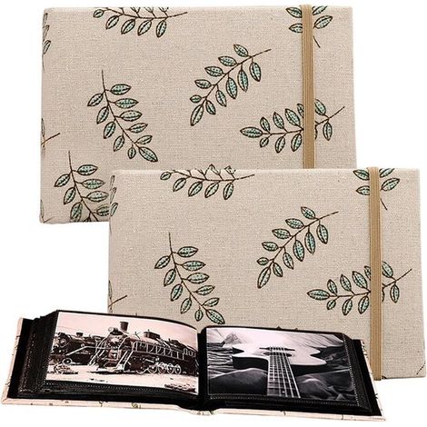Lot de 2 mini albums photo pour 100 photos 10 x 15 cm, couverture en lin avec motif feuilles et fermeture élastique, petits albums de rangement, blanc et beige (1/5)
