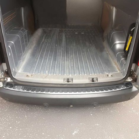OMAC Ladekantenschutz Stoßstangenschutz für VW Caddy III 2003-2015 Pre-FL – Edelstahl Chrom (1/5)