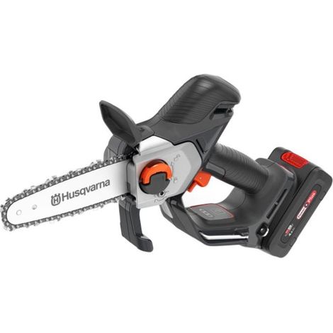 Tronconneuse sans fil husqvarna aspire p8x p4a avec batterie powerplus p4a 18 b72 et chargeur p4a 18 c100 216037632 216037632
