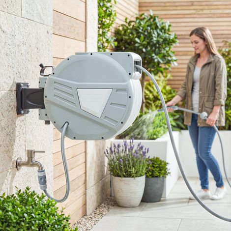 Enrollador de manguera de jardín de pared de 20+1,6 m x Ø 15 mm, enrollador de manguera de agua retráctil automático con giro de 180°, gris