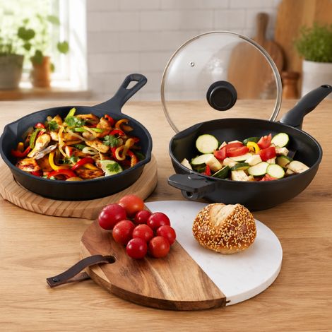 Juego de utensilios de cocina para wok de inducción (3 piezas): wok de aluminio fundido, tabla de cortar de acacia y sartén de hierro fundido (1/5)