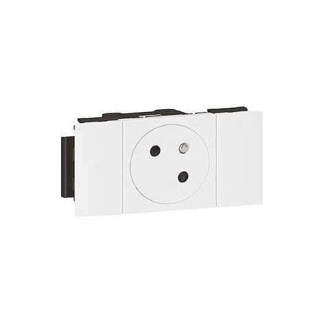 Legrand 077101L 2-pole + earth socket, Surface Mosaic Soluclip direct-clip mounting channel, 2 modules - white