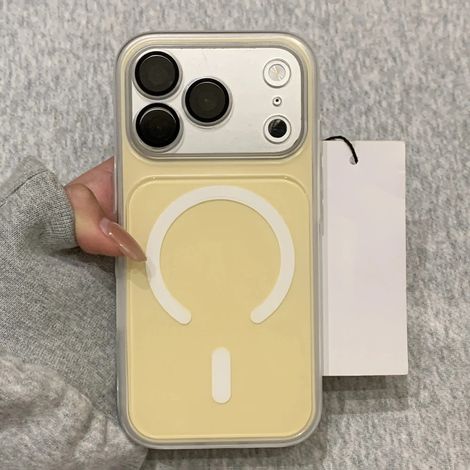 (iPhone 17 Pro Max) Coque de téléphone 2-en-1 avec chargeur intégré, finition mate et antichoc, fermeture magnétique et transparente. (1/5)