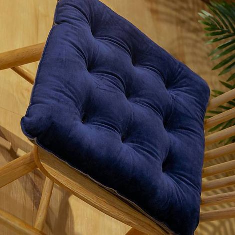 Coussin de chaise rembourré moelleux, peluche chaude, ton assorti, carré bleu foncé 40x40 cm, assise confortable pour fauteuil, idéal automne hiver, garnissage douillet. (1/4)