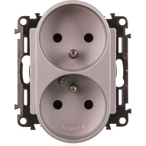 Valena life Enchufe doble 2P+Z con obturador de aluminio 753390