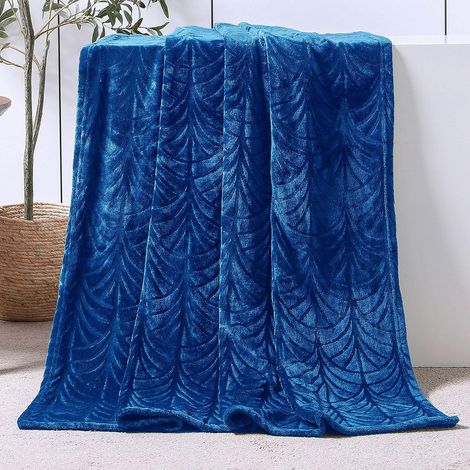 Couverture en flanelle douce, chaude et confortable pour le canapé ou le lit, idéale en toute saison, cadeau pour la famille, jeté de sieste - couverture ultra douce, 150 x 200 cm, 900 g, bleu roi (1/3)