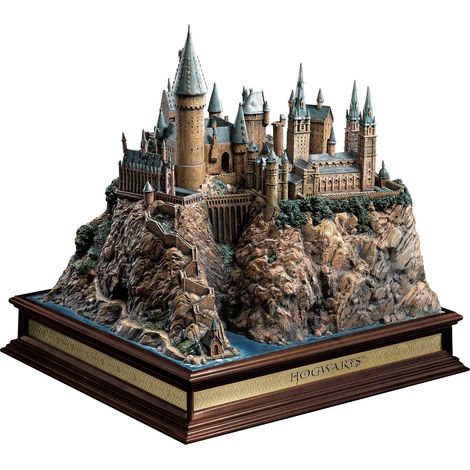La Nobile Collezione Di Sculture in Resina Scolastiche Di Hogwarts (1/5)