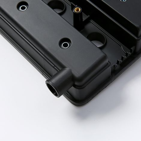 Part number 92062396 fits the plastic valve cover of Buick Excelle 1.8L Chevrolet, Opel and Chevrolet vehicles. (1/4)