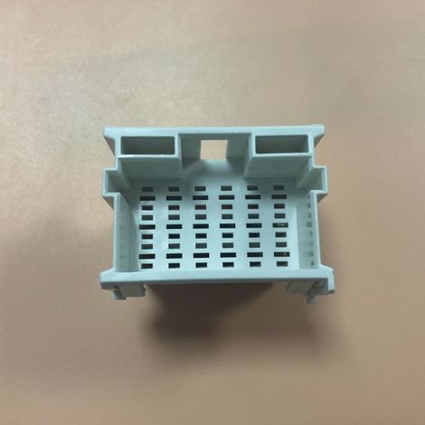 Faisceau de câblage pour connecteur automobile 2137352-2 à 18 broches (1/4)