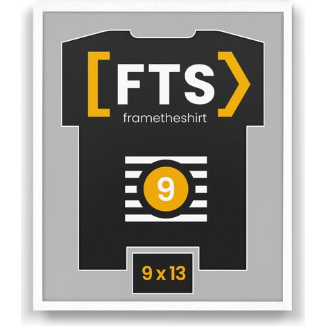 Un cadre pour maillot de sport avec fenêtre - un souvenir unique (1/5)