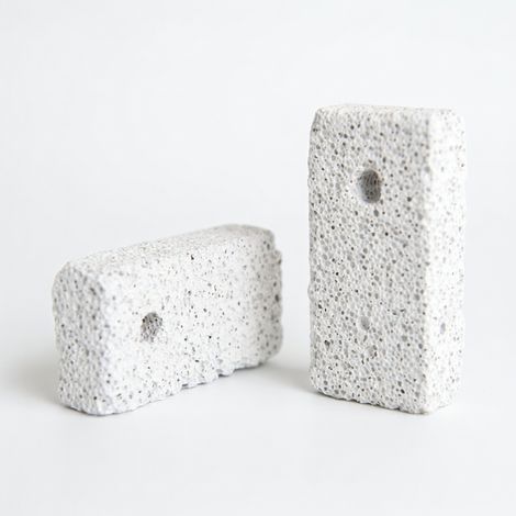 Piedra volcánica para roer para pequeños animales (1/5)