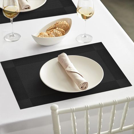 Set aus 4 Teilen, aus schwarzem PVC, 30 x 45 cm, abwaschbar, flecken- und hitzebeständig, für die Dekoration von Wohnräumen und Küchen.