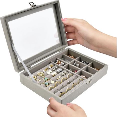 Boîte à bijoux en velours gris avec 9 compartiments pour bagues (1/2)