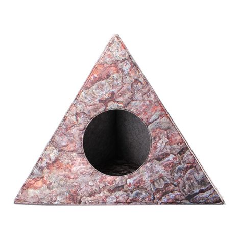 Capanno in pino a forma di piramide