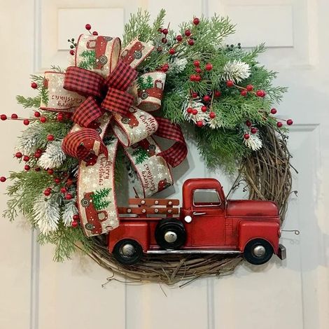Couronne De Noël - 30 Cm - Pour Porte D Entrée Intérieure Ou Extérieure - Motif Camion Rouge Et Carreaux Rétro - Avec Nœud En Plaid - 1 Pièce (1/5)