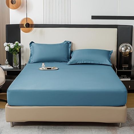 Parure de draps-housses unis 3 pièces (hypoallergénique) — Comprend 1 drap-housse + 2 taies d'oreiller — Lavable en machine (1/5)