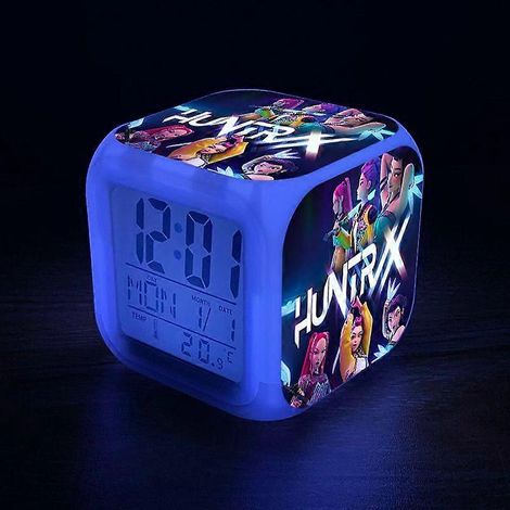 Réveil à motif dessin animé avec veilleuse LED, horloge numérique couleur, affichage de la température, du calendrier et du jour de la semaine, idéal pour décorer une chambre de fille, fonctionne avec (1/5)