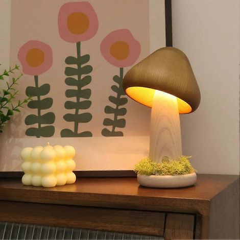 Nachttischlampe aus Buchenholz mit warmem, sanftem Licht, gedrehtem Pilzmuster, dekorative LED fürs Schlafzimmer. (1/5)