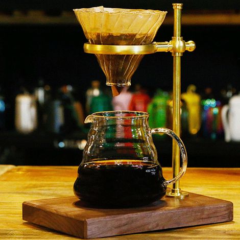 Porte-filtre à café en bois et laiton, support pour tasses et filtres à café, accessoires pour la préparation du café. (1/5)