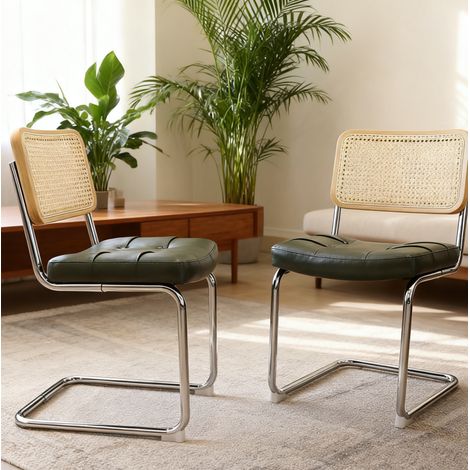 Silla de comedor de acero cromado verde, apilable, con respaldo de ratán y asiento de polipiel (1/5)