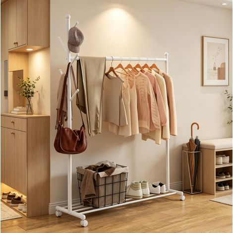 Perchero con ruedas 120x43x171 cm de metal blanco, ahorra espacio – MEUBLIV (1/5)