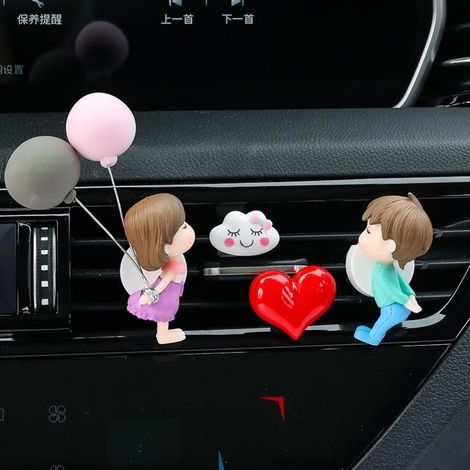 Figurines de couples de dessins animés mignons, ornements de voiture, grilles d'aération de voiture, désodorisants, décorations de tableau de bord de voiture (1/5)