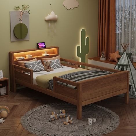 Cama infantil 90x200 cm madera natural de pino con LED, puertos USB/USB-C y barandillas (1/5)