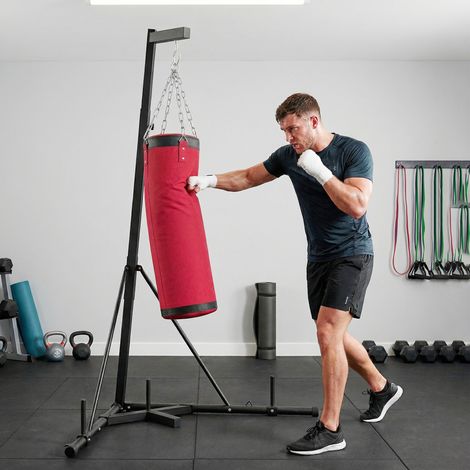 Support pour sac de frappe réglable en hauteur (185-231 cm). Support autoportant avec base triangulaire pour sac de frappe. Porte-poids. (1/5)