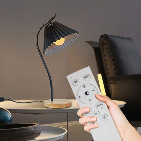 Lampe de table avec abat-jour plissé en tissu, lampe de chevet moderne en métal noir pour chambre ou salon (1/5)